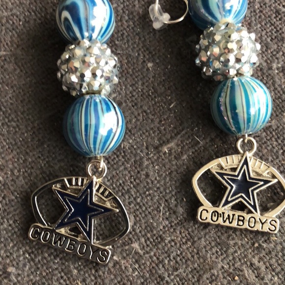 Earrings - Picture 7 of 7